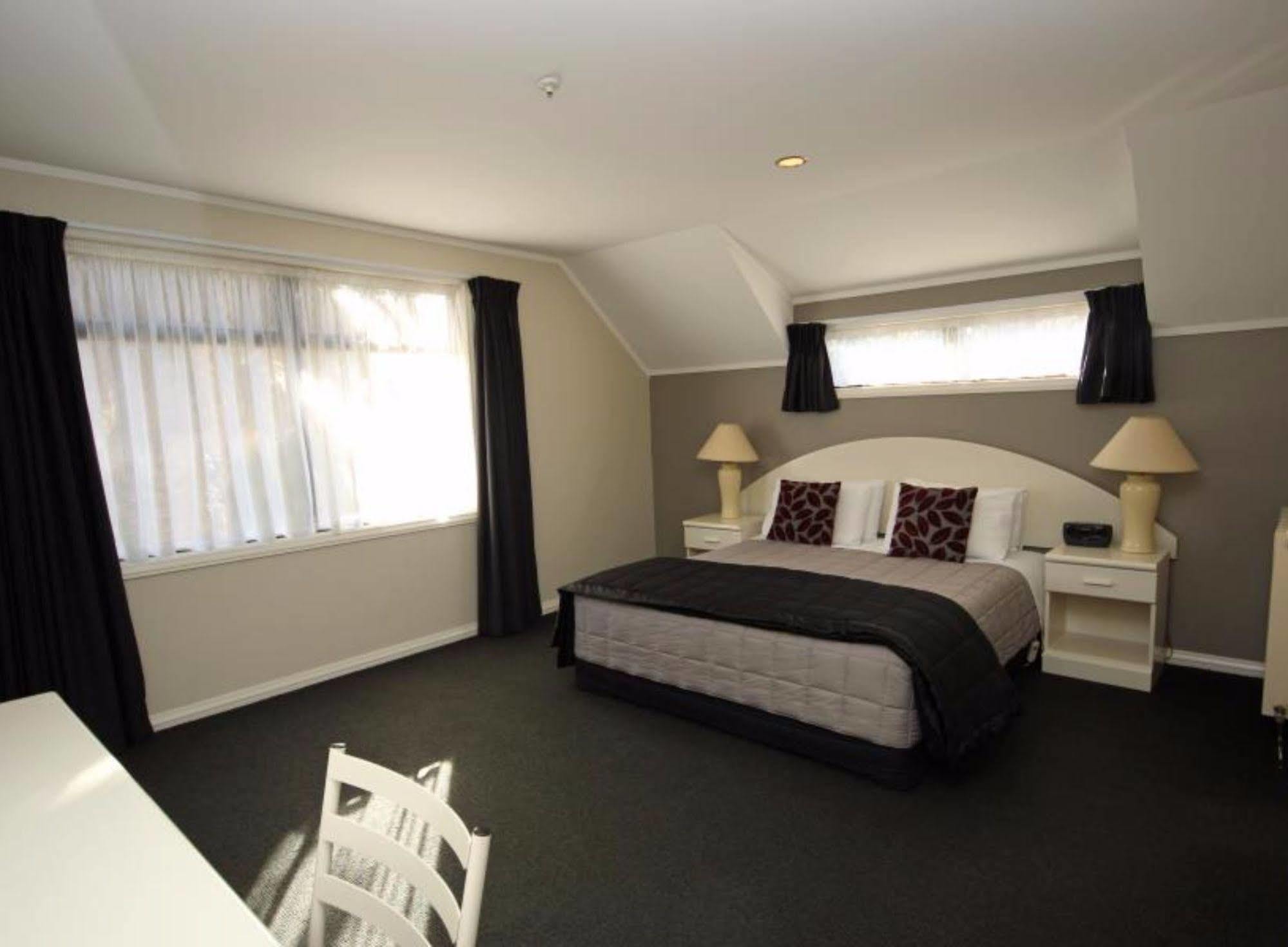 Champers Motor Inn Lower Hutt Eksteriør bilde