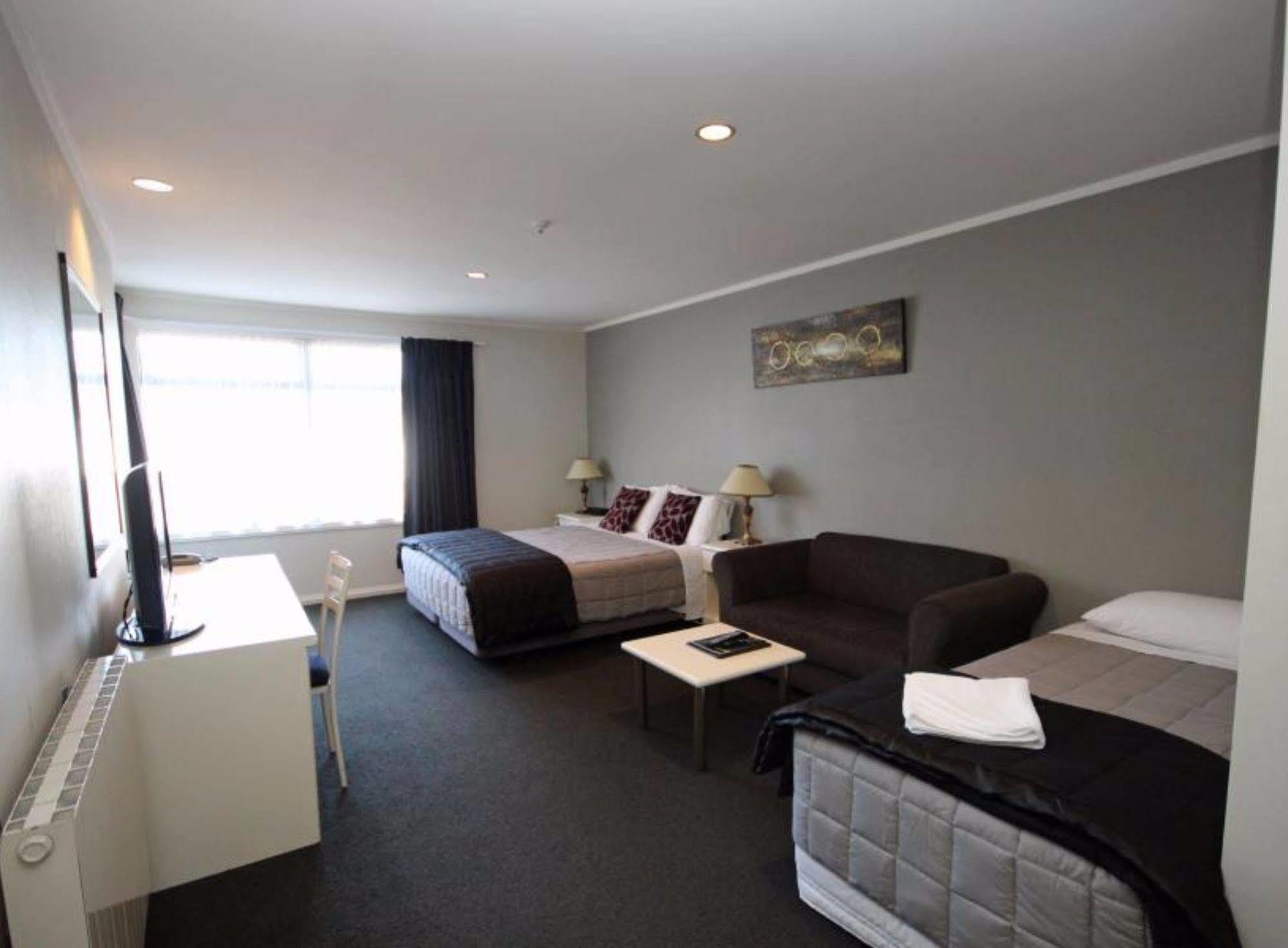 Champers Motor Inn Lower Hutt Eksteriør bilde