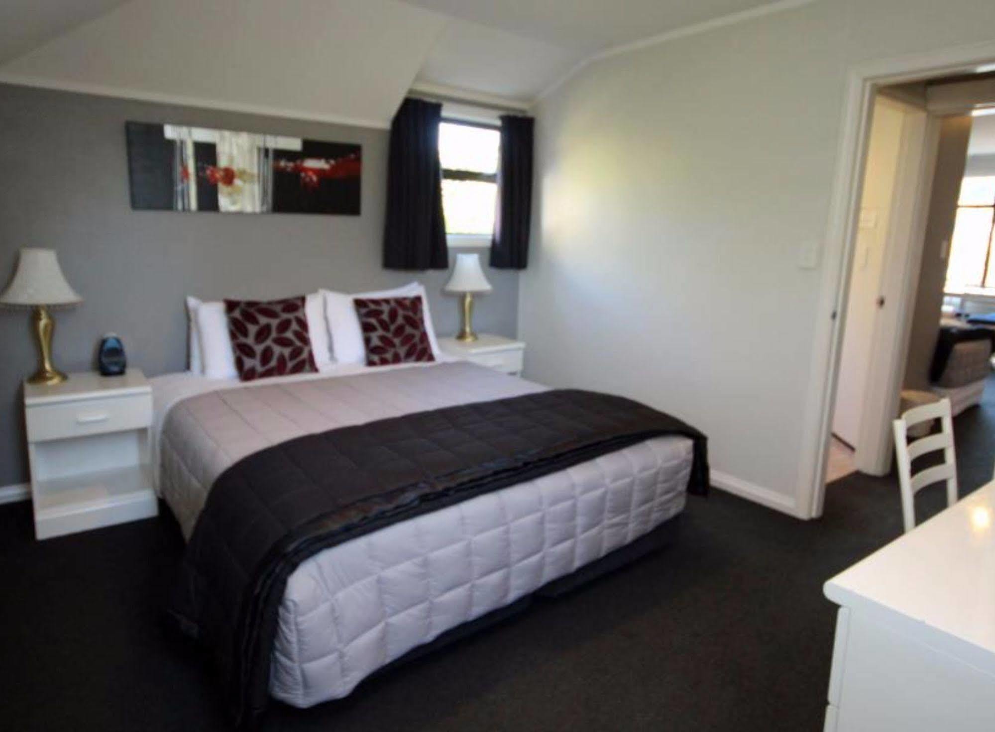 Champers Motor Inn Lower Hutt Eksteriør bilde