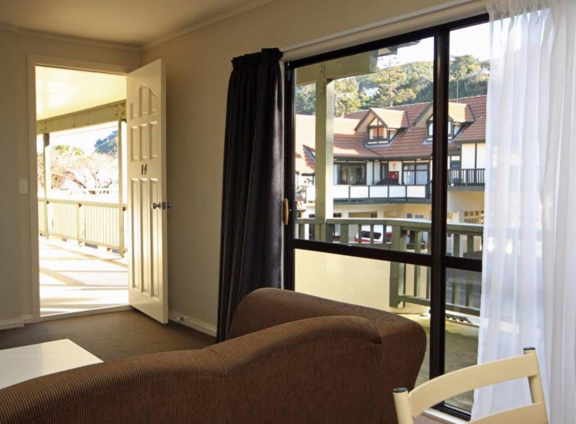 Champers Motor Inn Lower Hutt Eksteriør bilde
