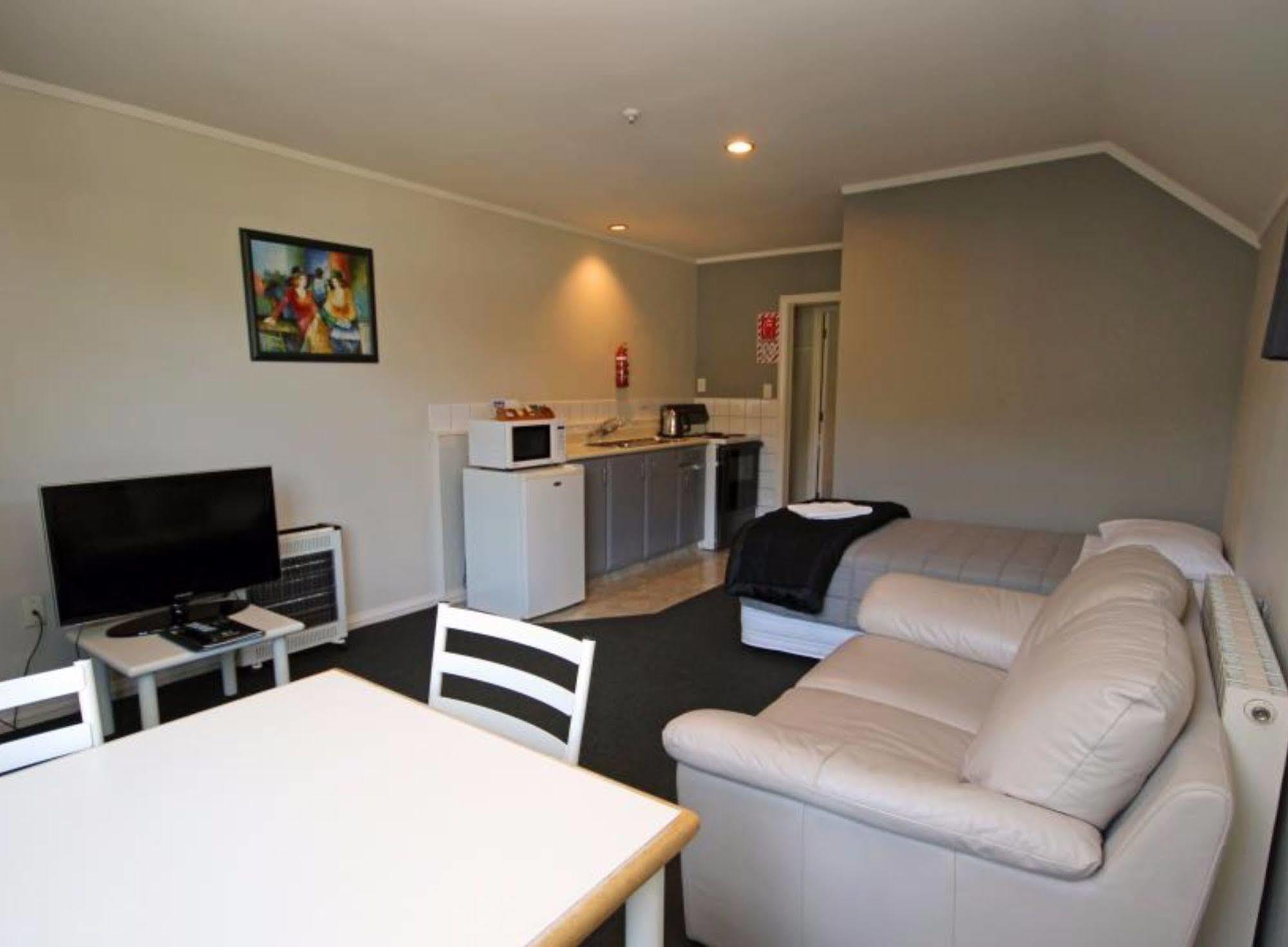 Champers Motor Inn Lower Hutt Eksteriør bilde